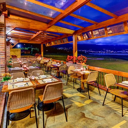 Estelar Paipa Hotel Spa & Y Centro De Convenciones Exterior photo Restaurant in the hotel